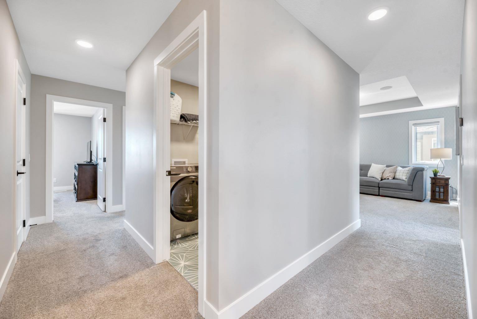 6 Legacy Woods Crescent SE