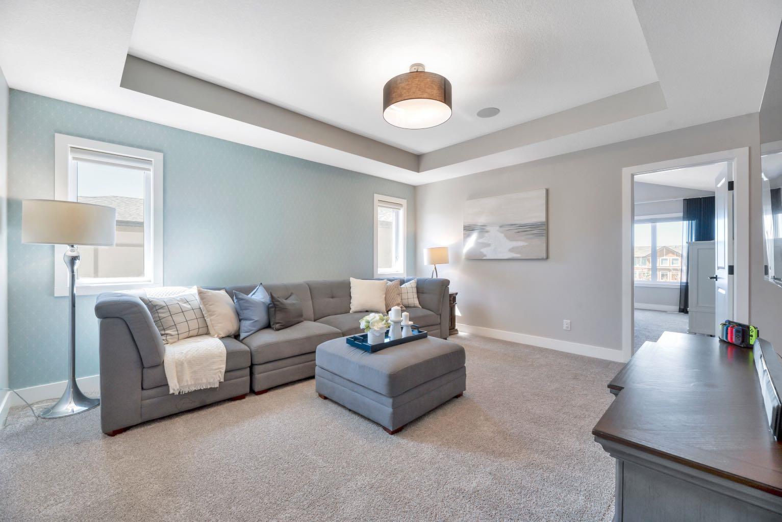 6 Legacy Woods Crescent SE