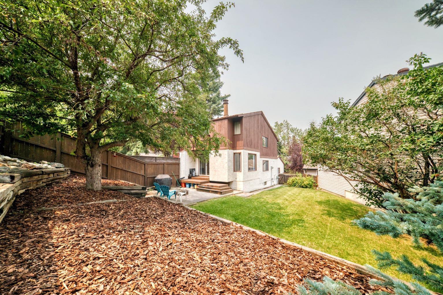 961 Ranchview Crescent NW