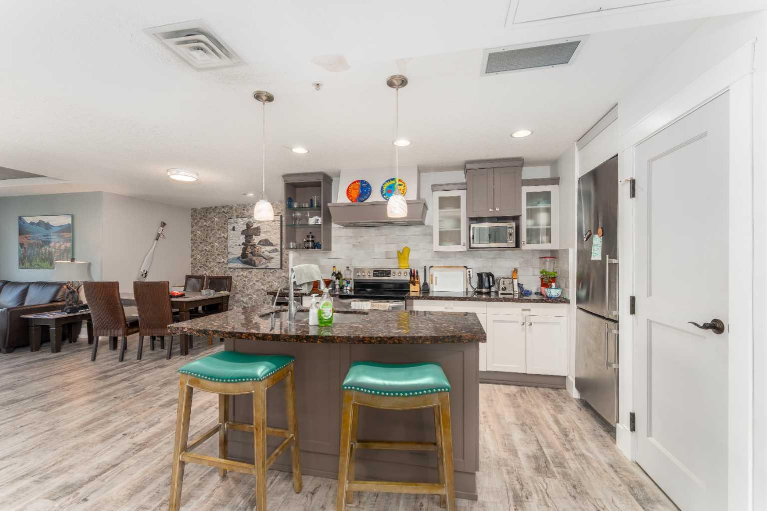 213, 173 Kananaskis Way 