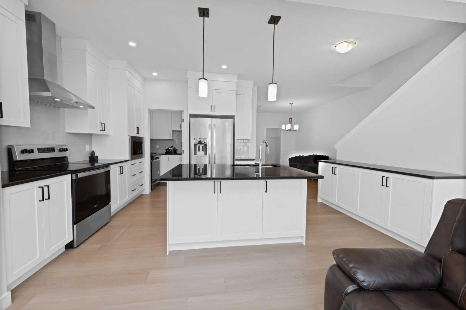 328 Homestead Grove NE