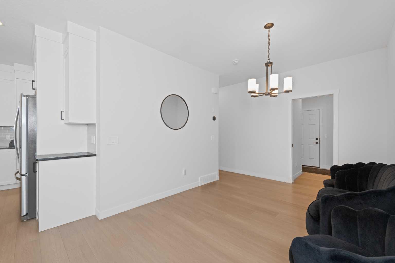 328 Homestead Grove NE