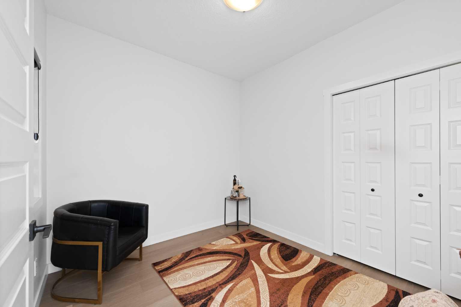 328 Homestead Grove NE