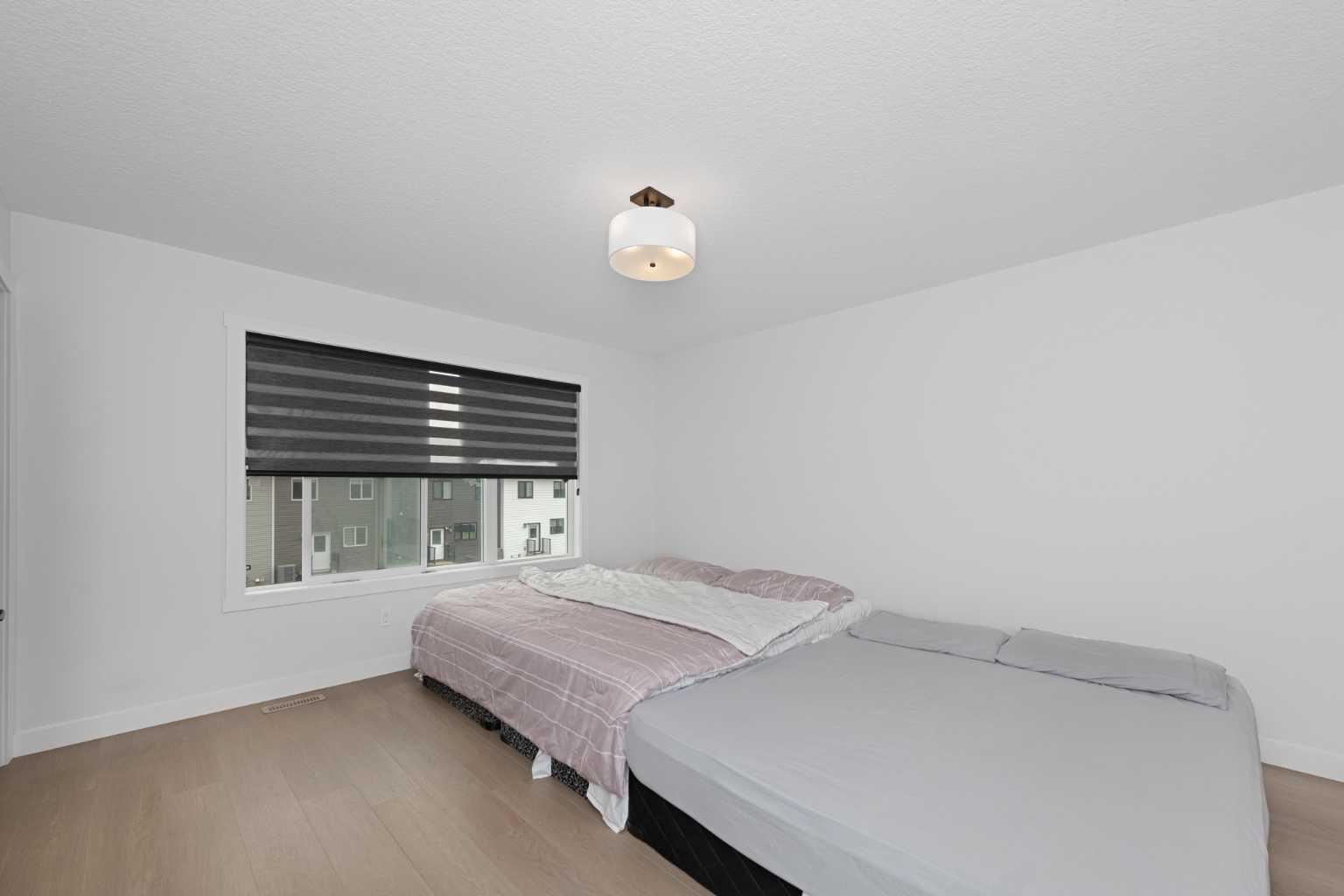 328 Homestead Grove NE
