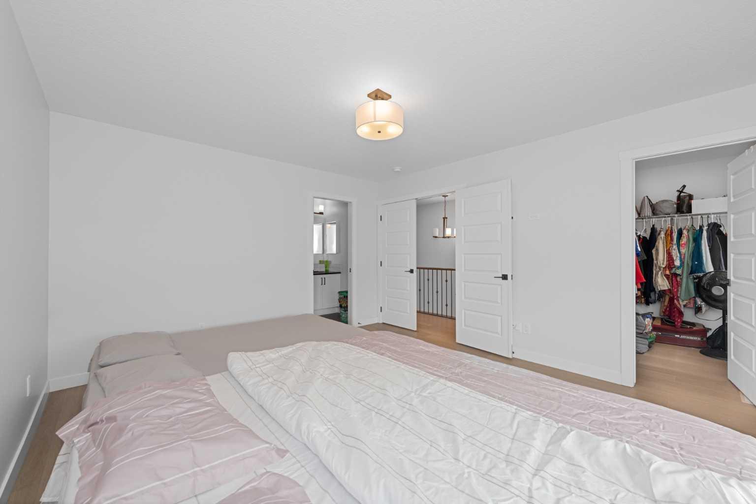 328 Homestead Grove NE