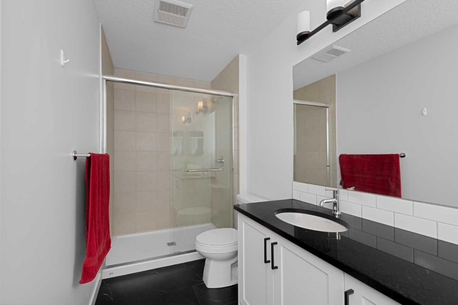 328 Homestead Grove NE