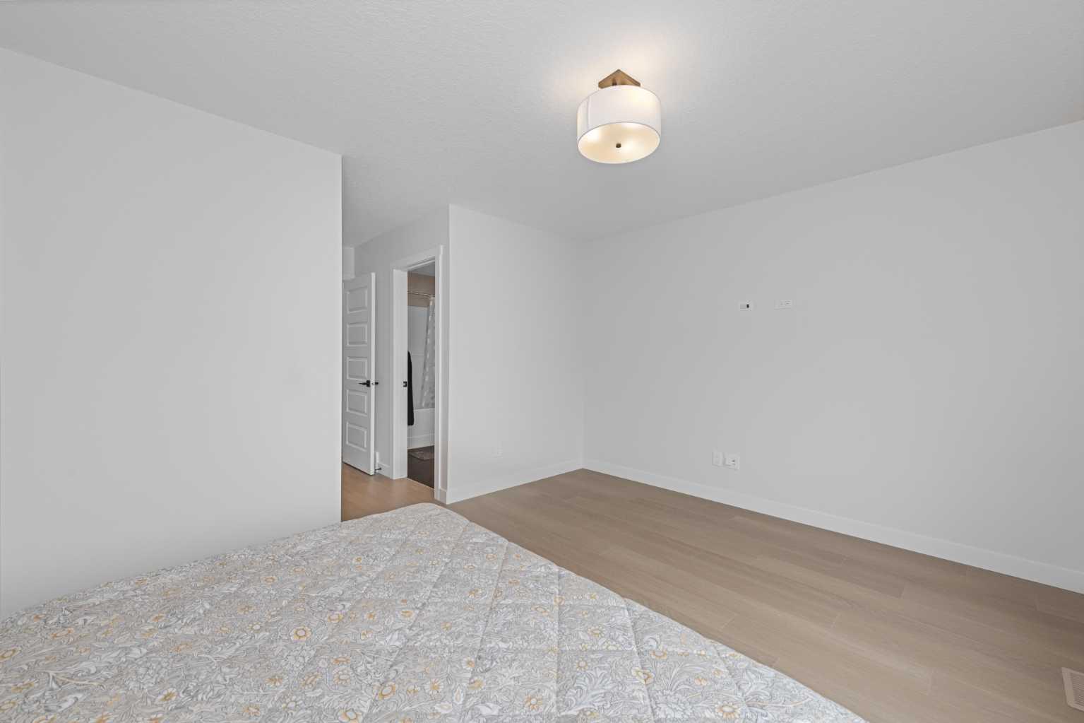 328 Homestead Grove NE