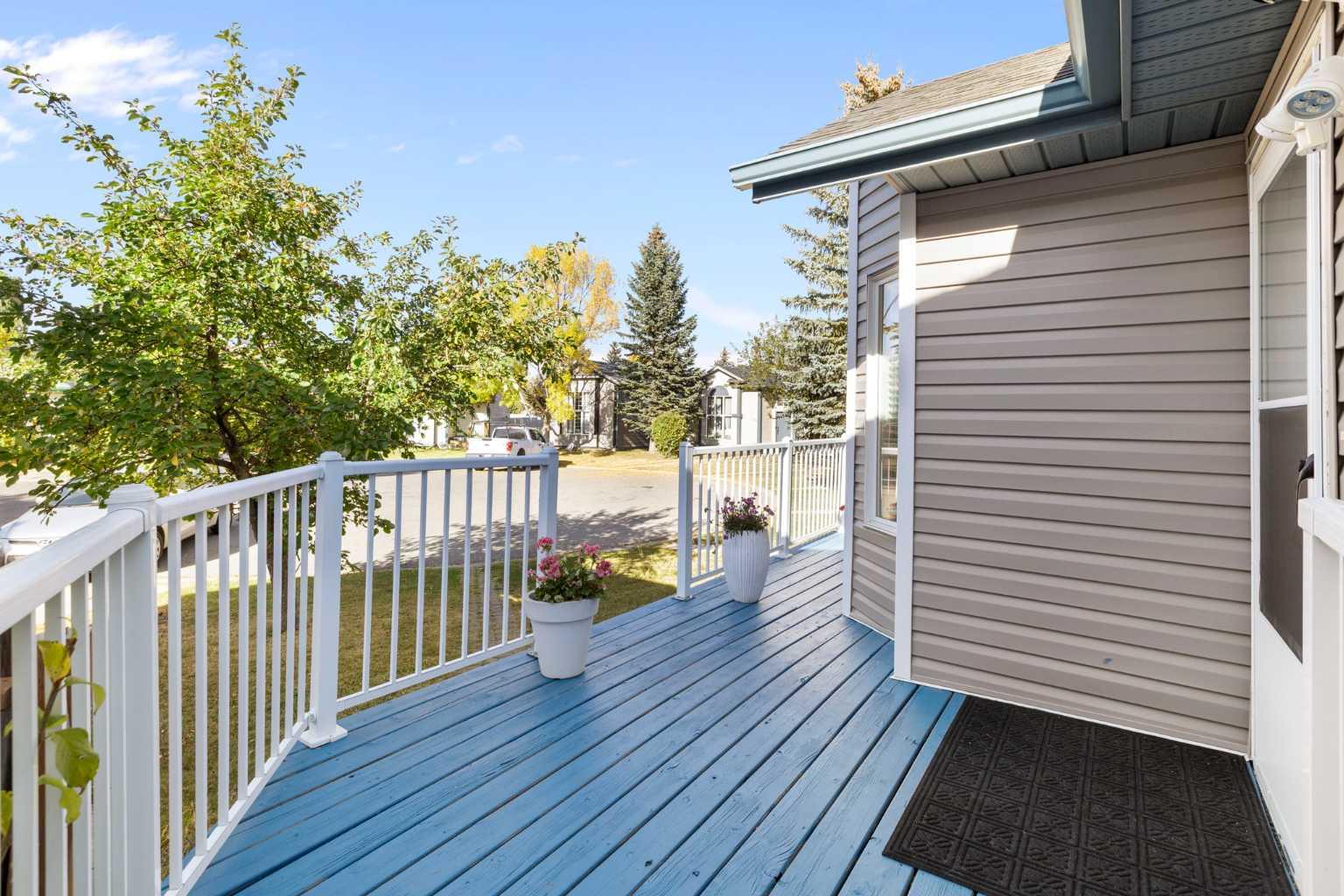 331 Coverdale Court NE