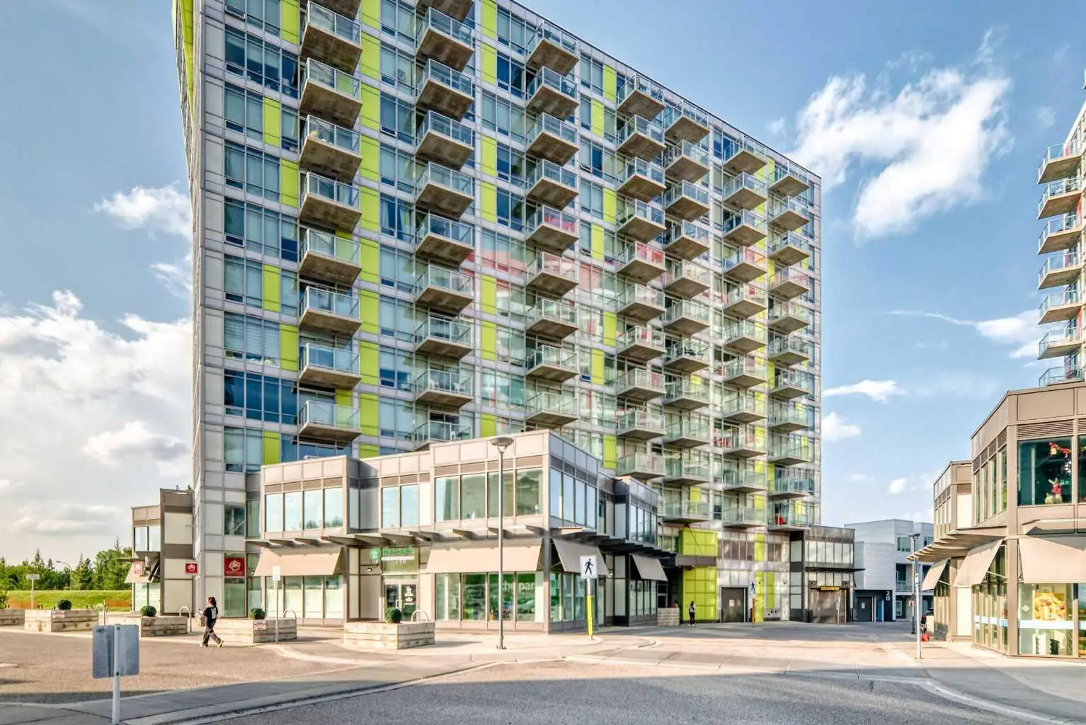 905, 30 Brentwood Common NW