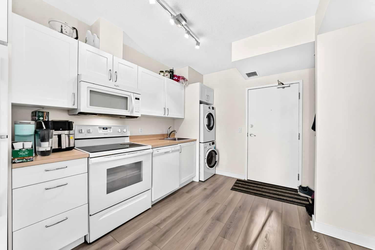 905, 30 Brentwood Common NW