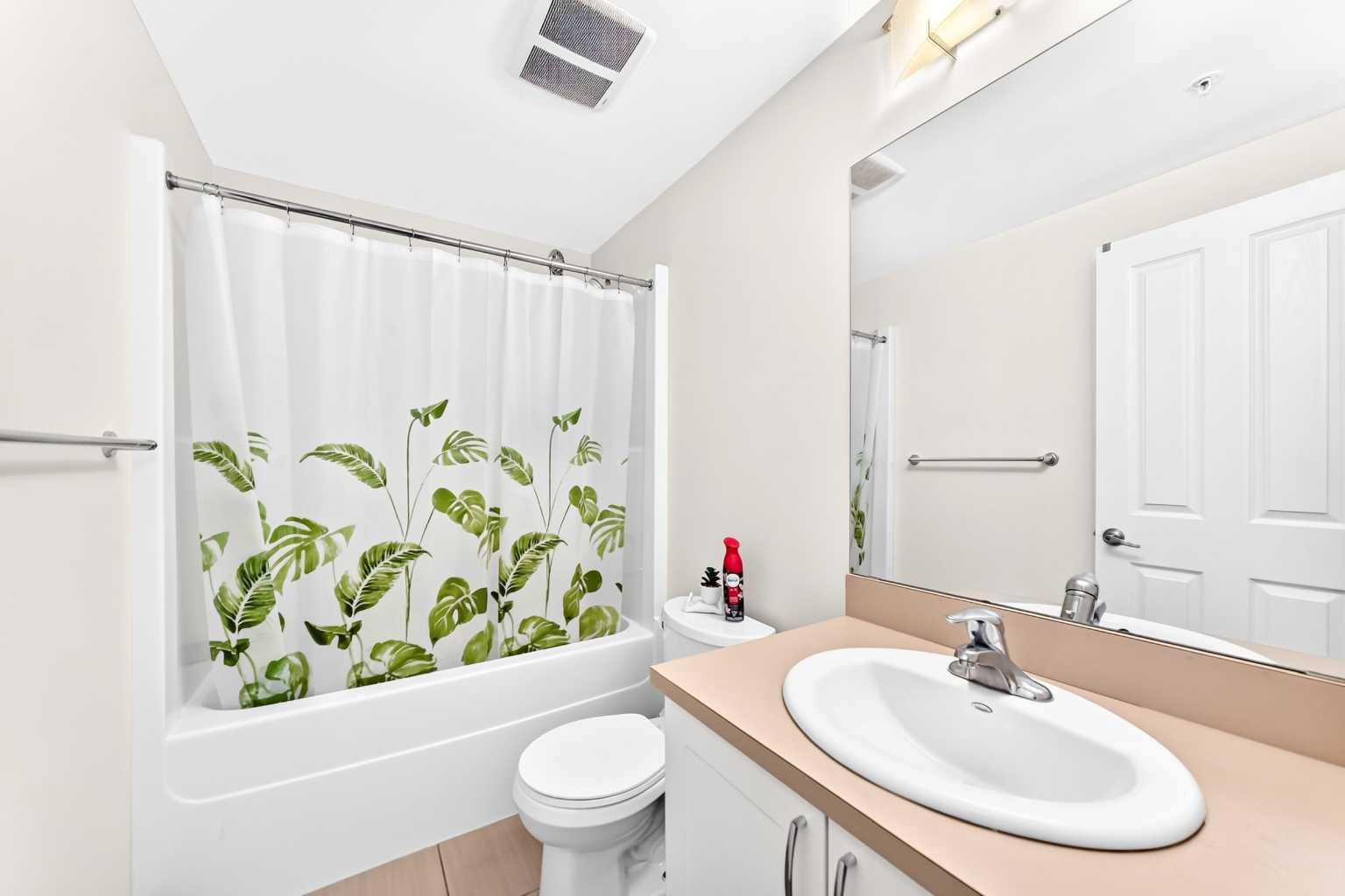 905, 30 Brentwood Common NW
