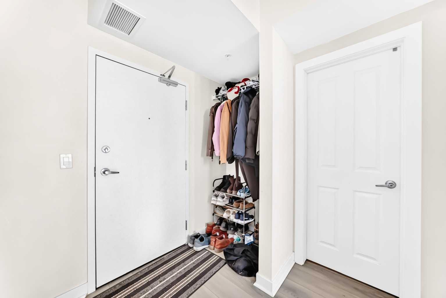 905, 30 Brentwood Common NW