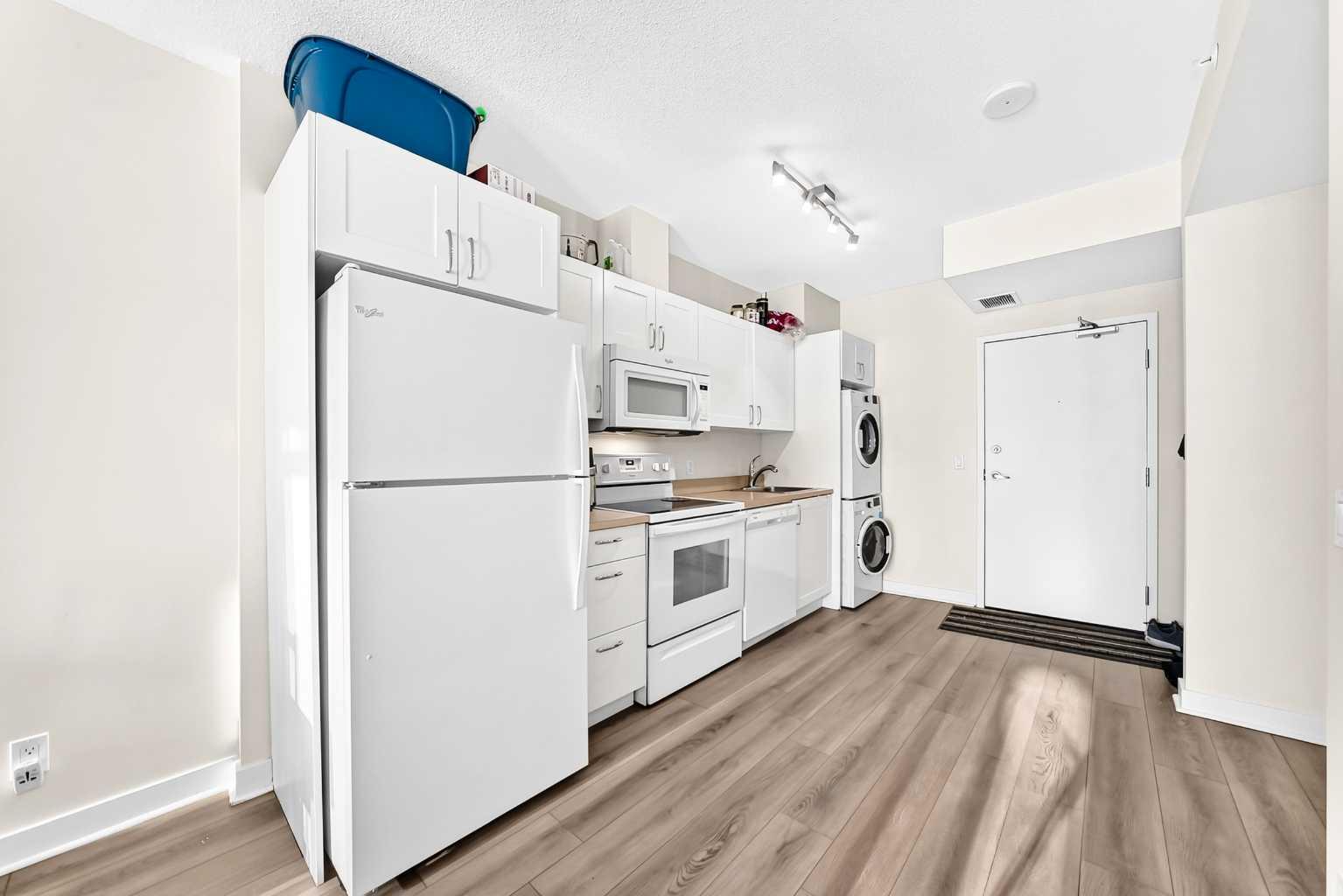 905, 30 Brentwood Common NW