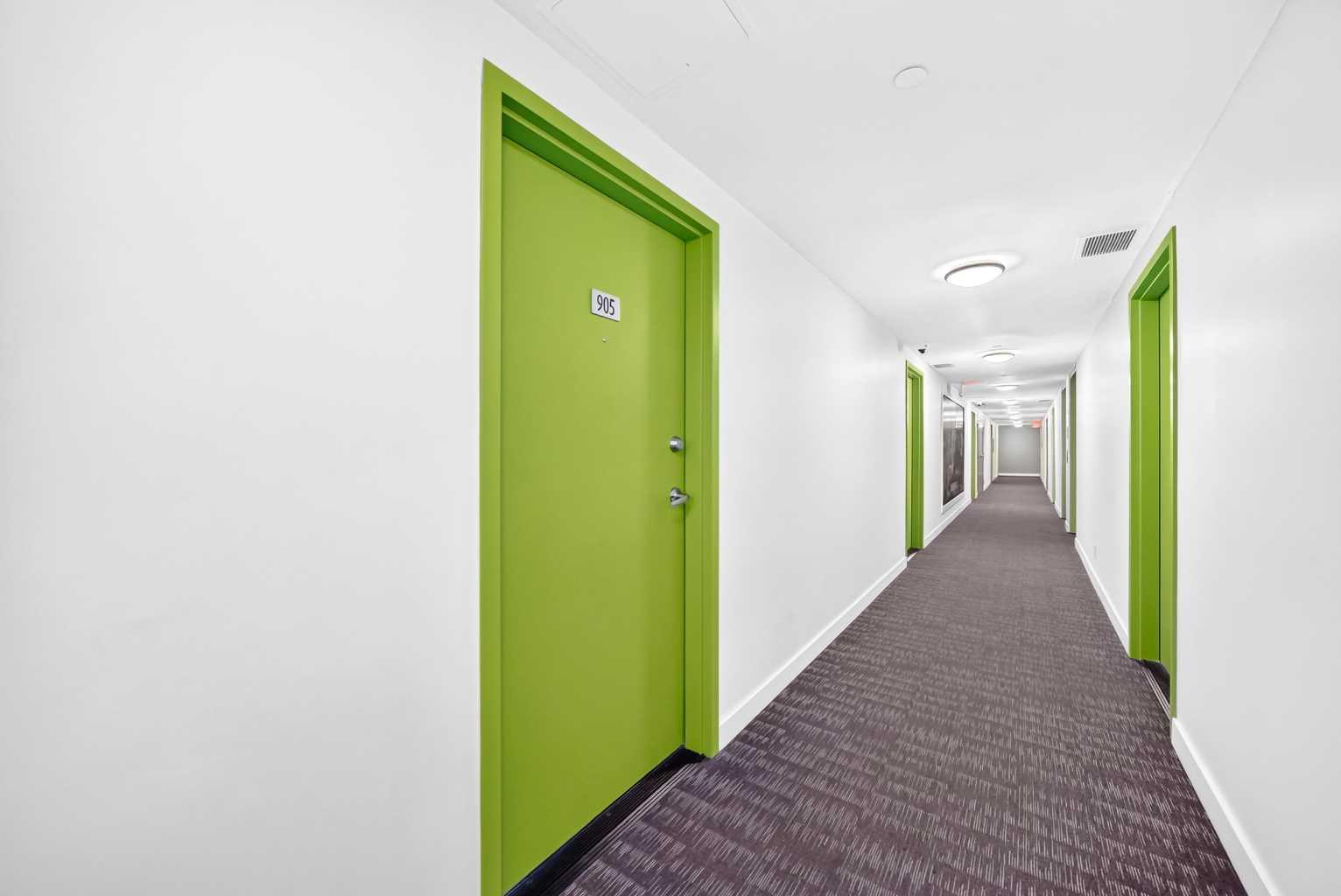 905, 30 Brentwood Common NW