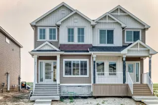 182 Lanark Gate SE