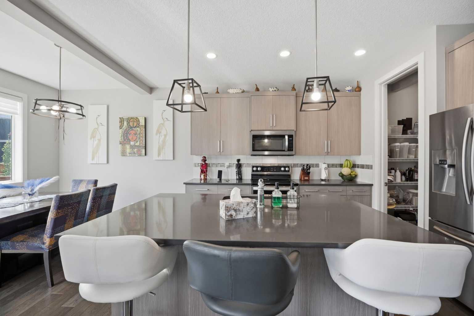 52 Sunrise Way 