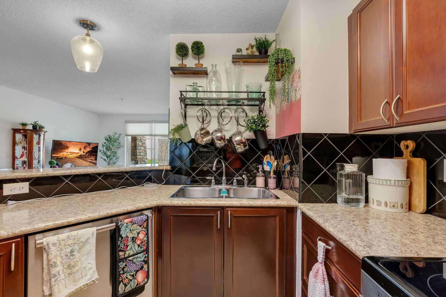 116, 428 Chaparral Ravine View SE