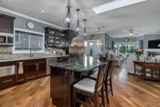 61 River Heights View 