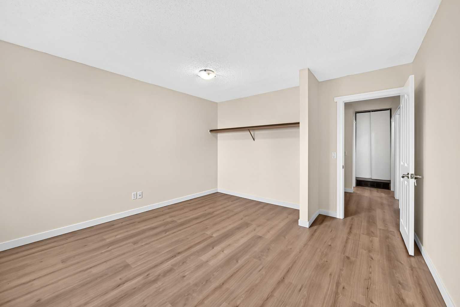 7, 3800 Fonda Way SE