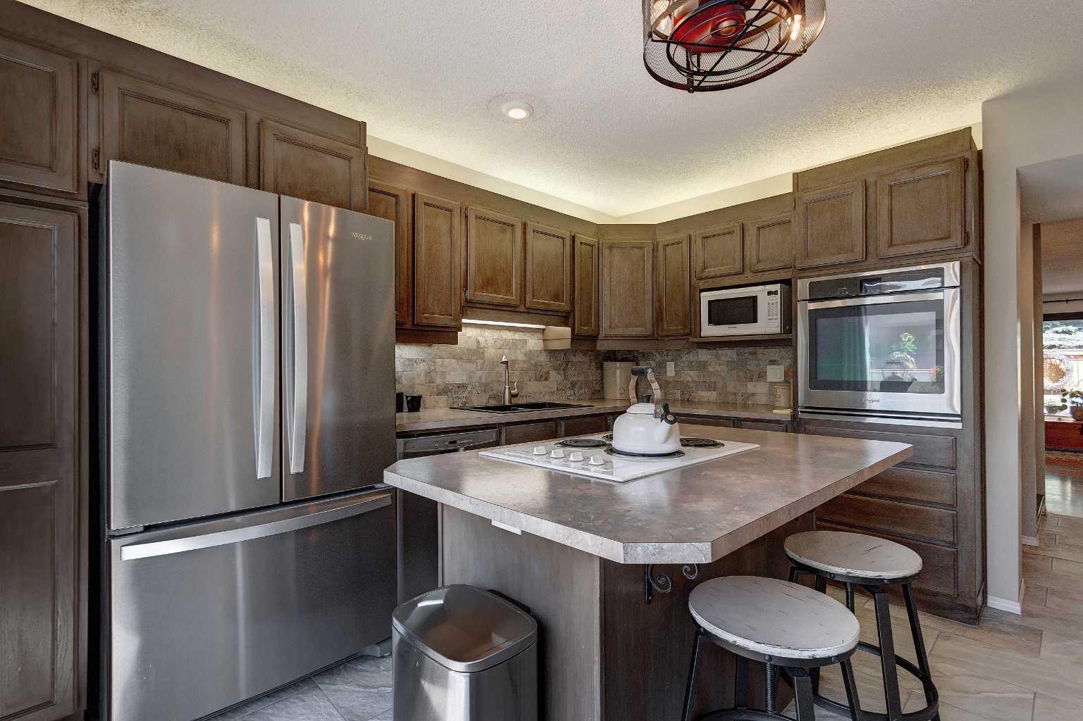 103, 1305 Glenmore Trail SW