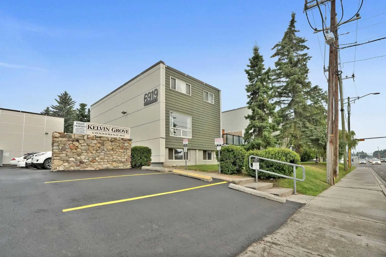 104, 6919 Elbow Drive SW