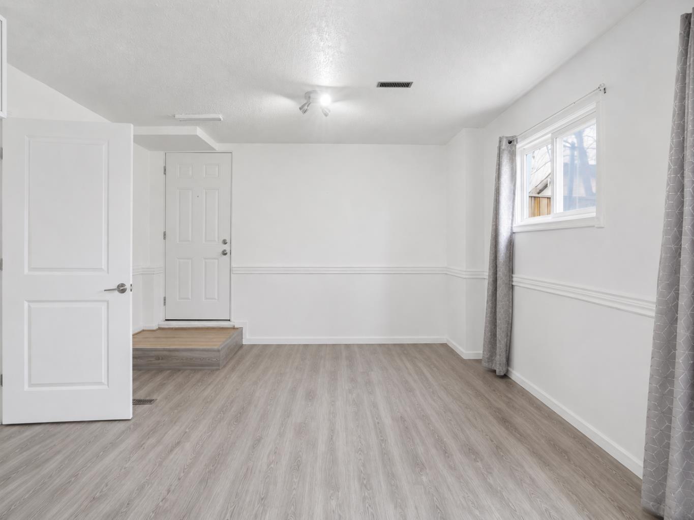 203 Shawglen Road SW