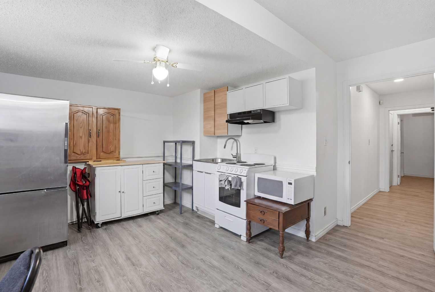 203 Shawglen Road SW