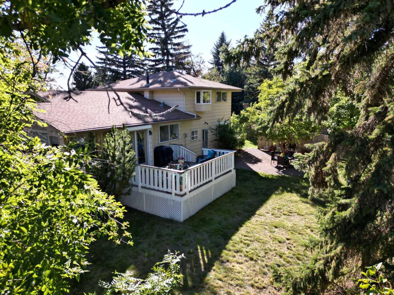 10716 Mapleshire Crescent SE