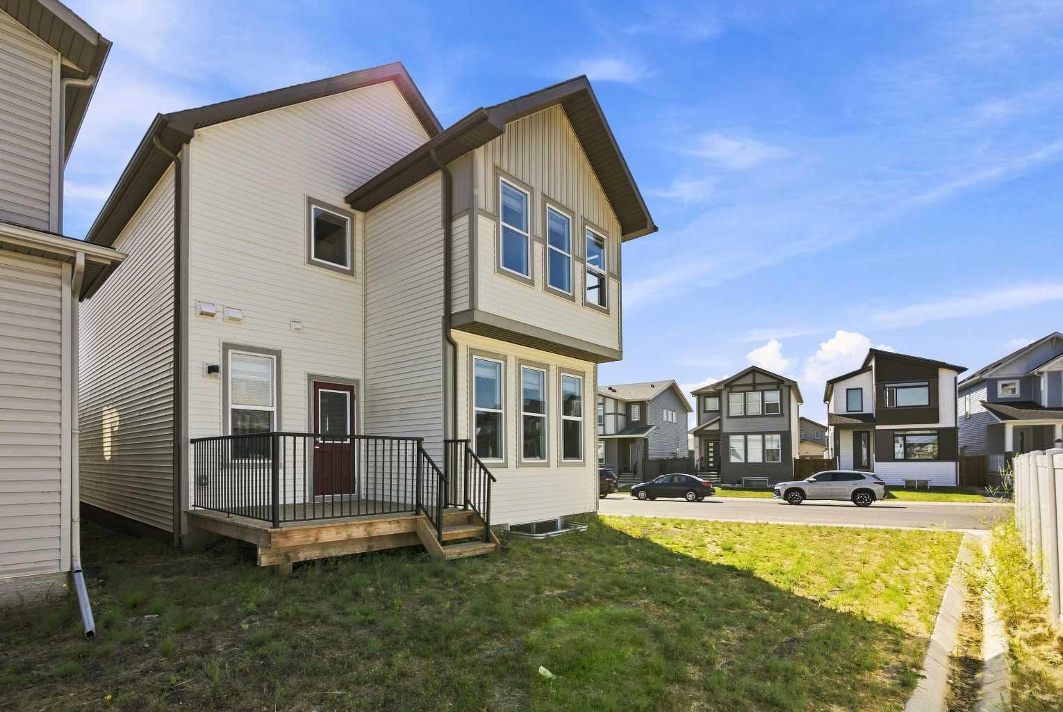 71 Belvedere Green SE