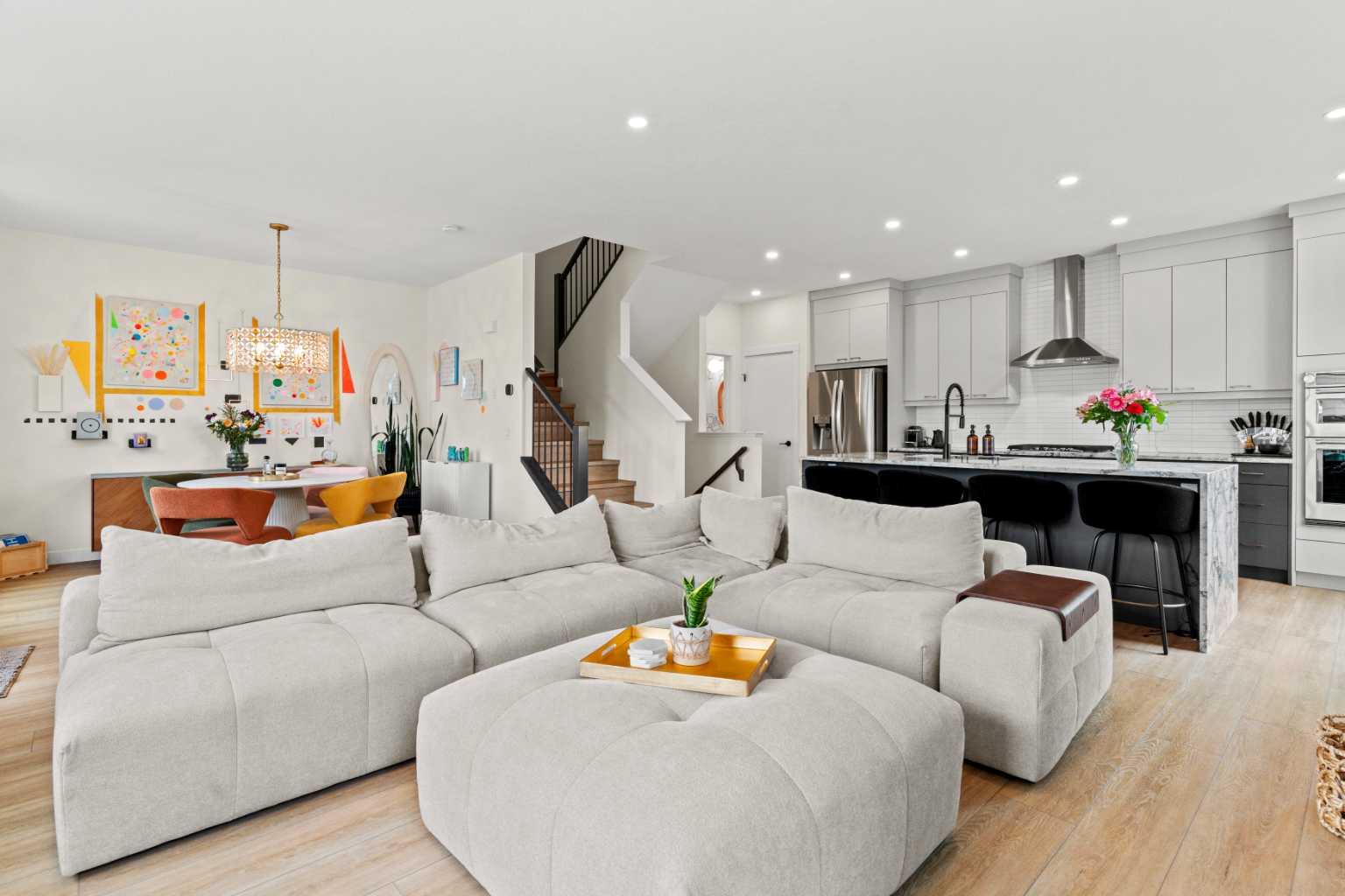 105 Sovereign Common SW