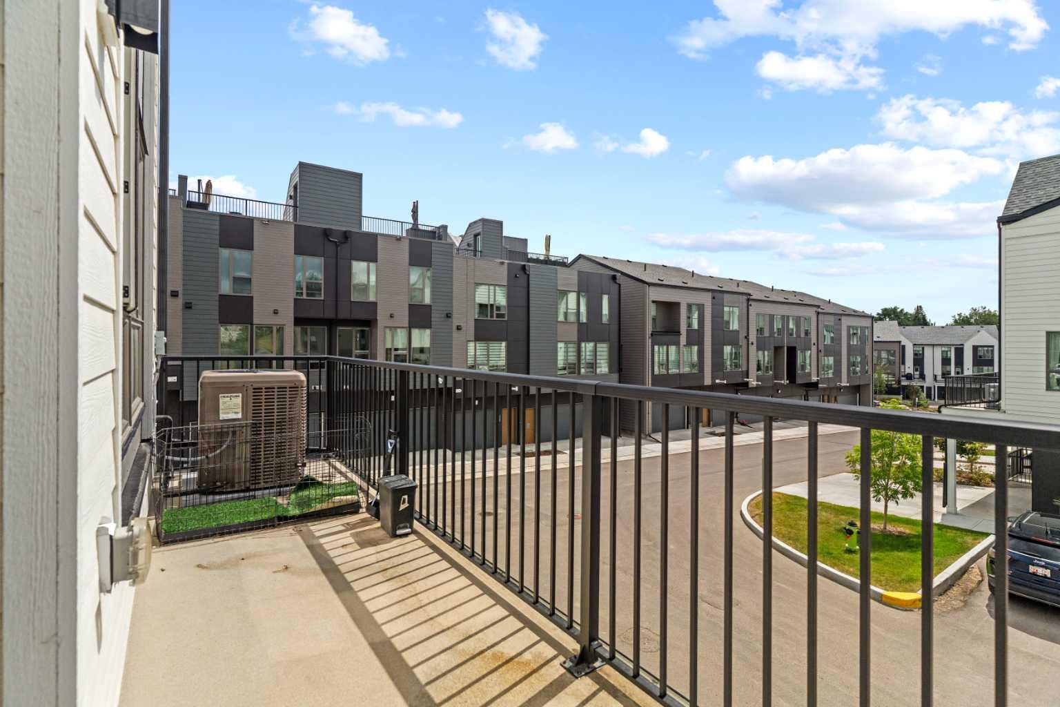 105 Sovereign Common SW