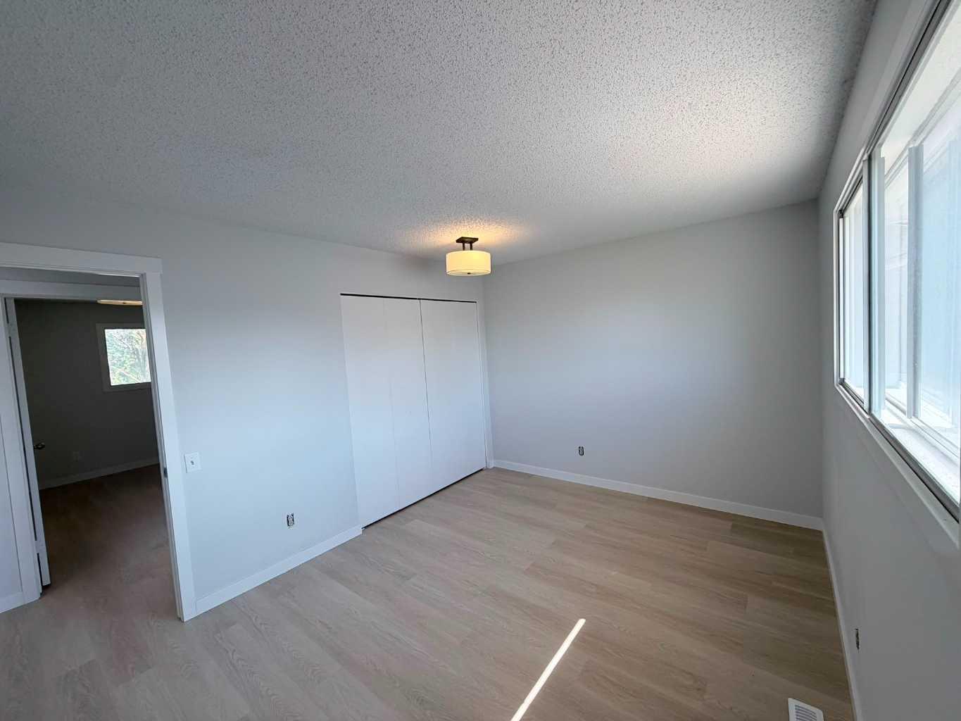 215 Penbrooke Way SE