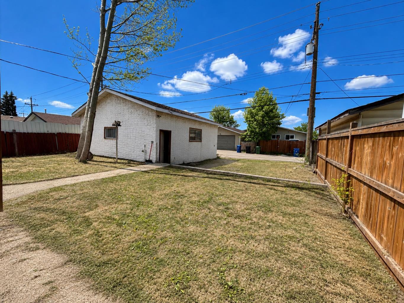 215 Penbrooke Way SE