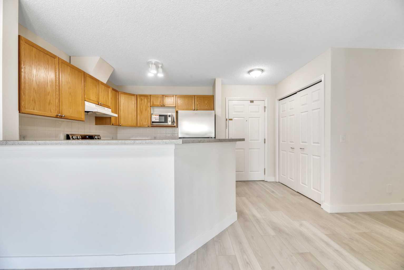 1309, 950 Arbour Lake Road NW