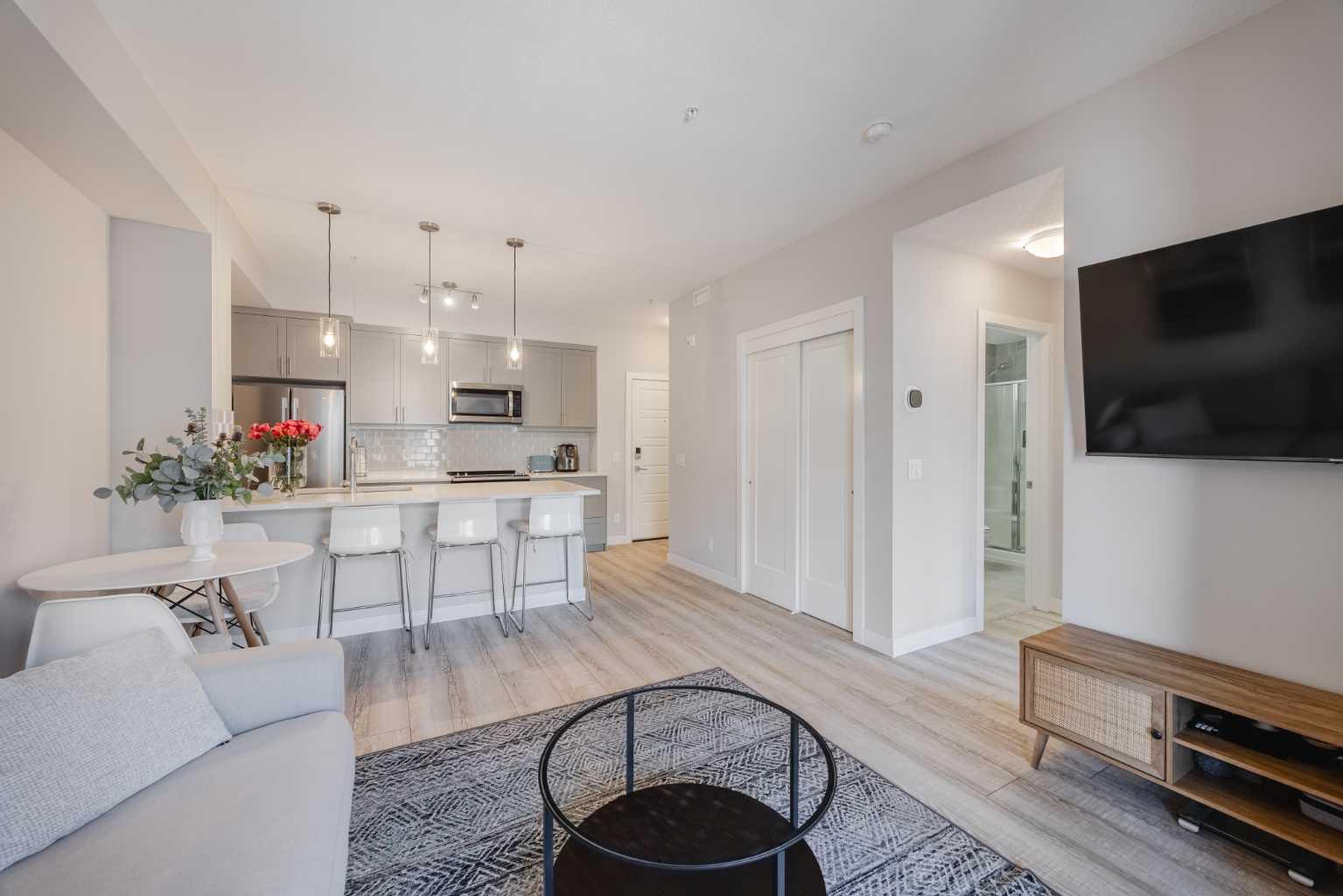 315, 100 Auburn Meadows Manor SE