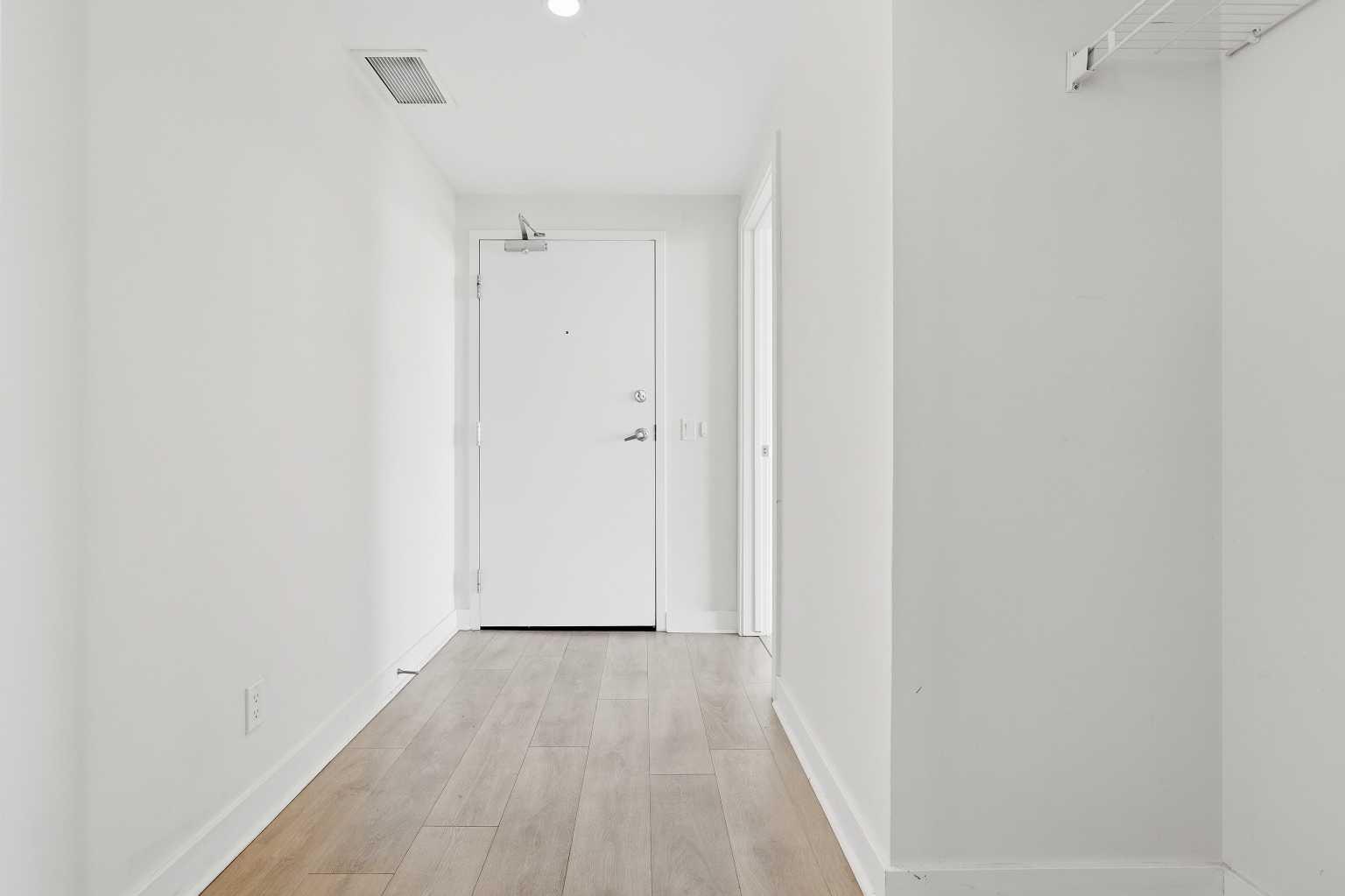 713, 30 Brentwood Common NW