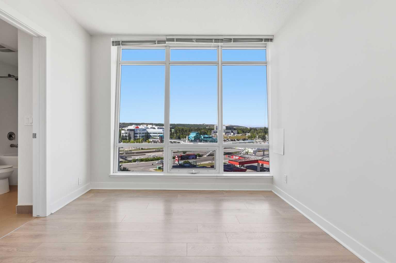 713, 30 Brentwood Common NW