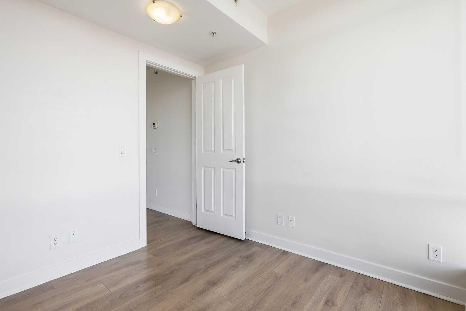 713, 30 Brentwood Common NW