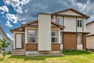 83 Whitworth Way NE