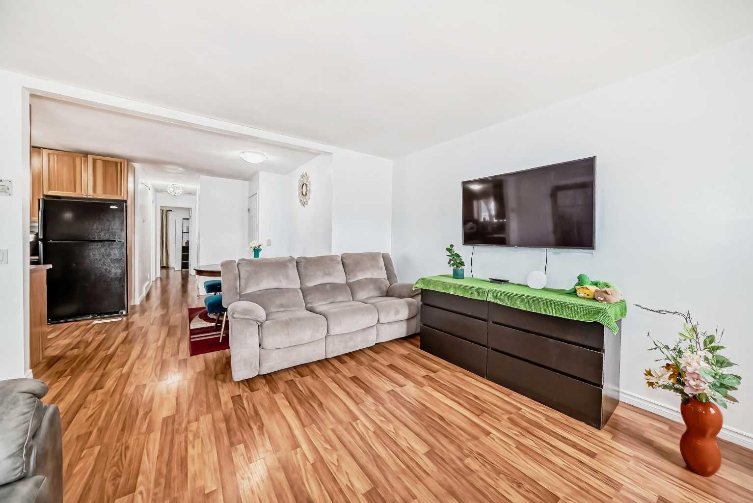 83 Whitworth Way NE