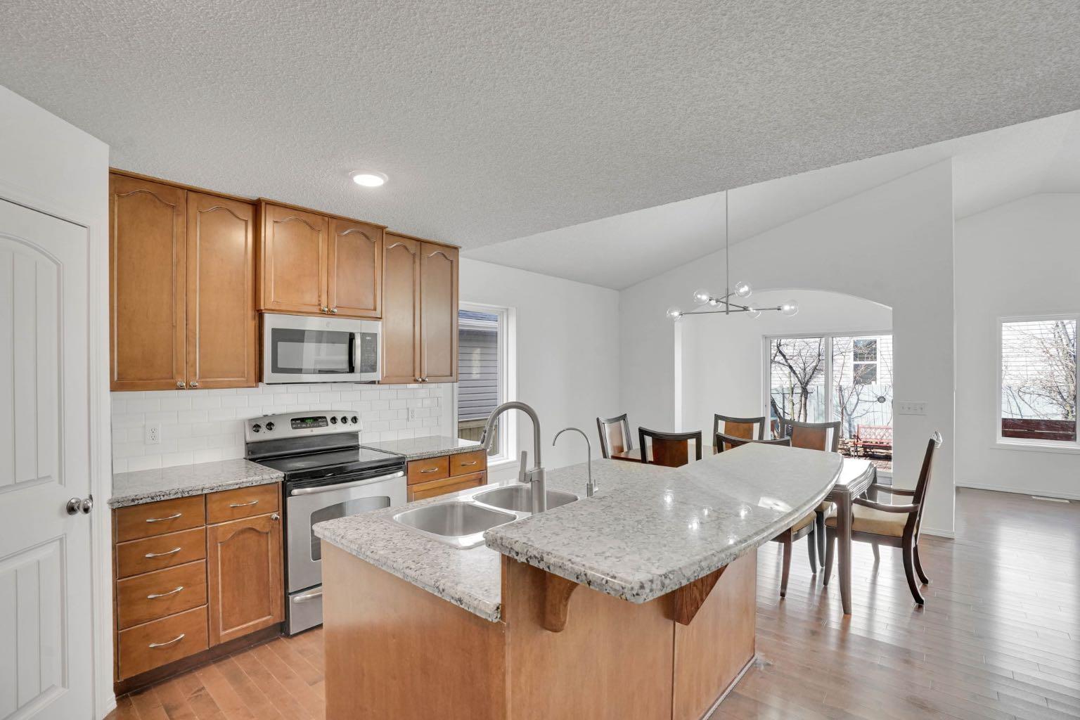 89 Everoak Drive SW