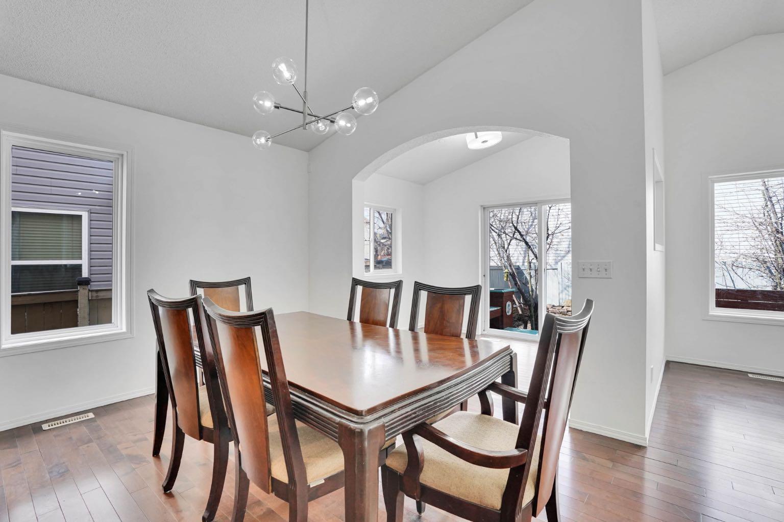 89 Everoak Drive SW