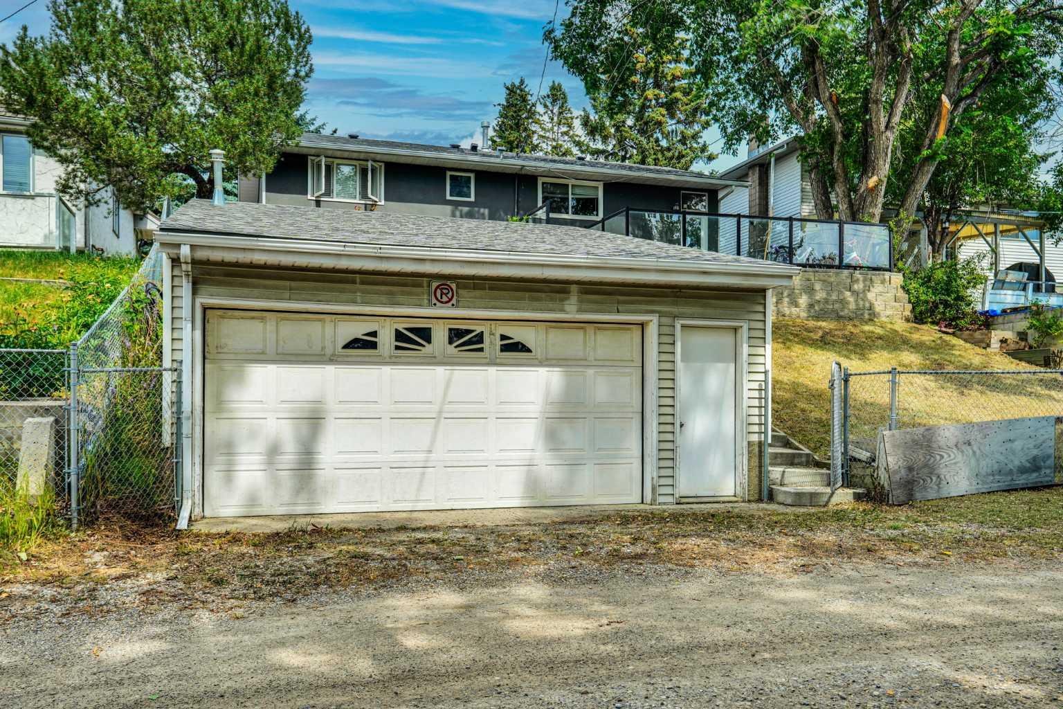 5748 Dalmead Crescent NW