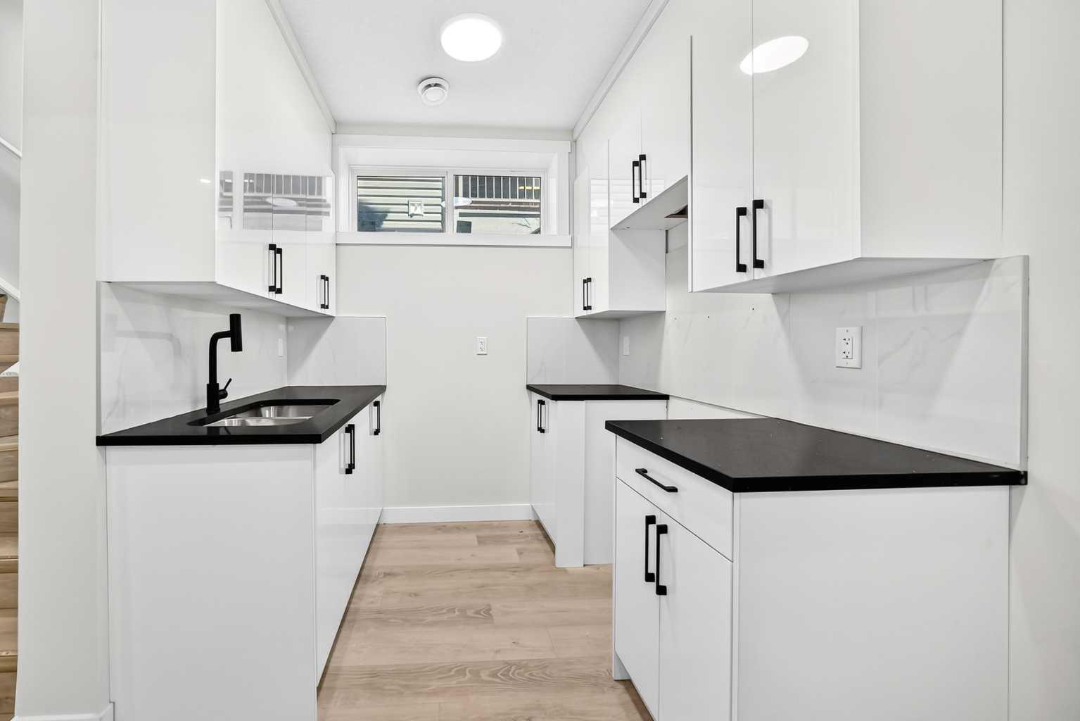 856 Midtown Drive SW
