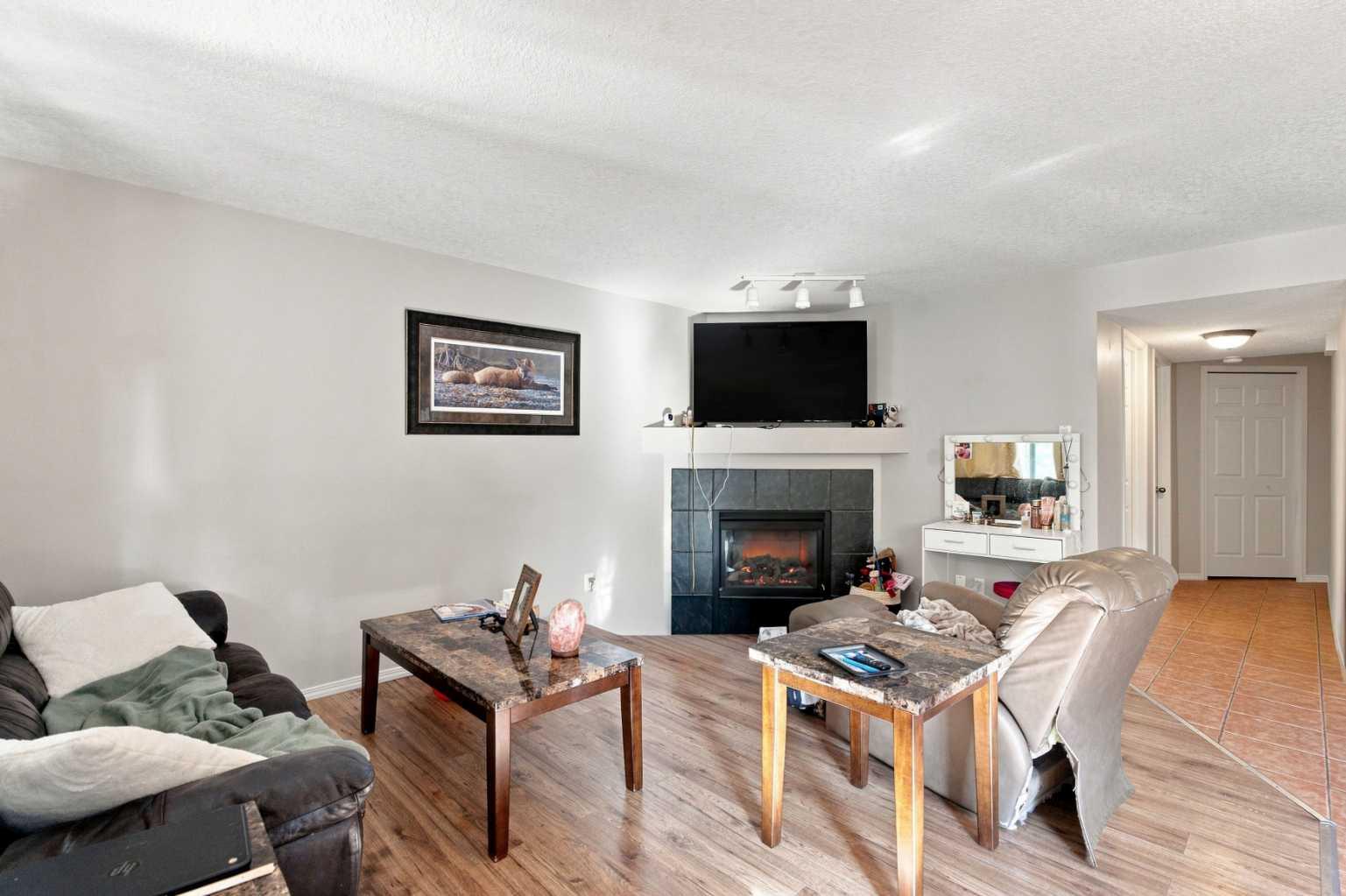 541 Citadel Meadow Bay NW