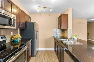 7202, 403 Mackenzie Way SW
