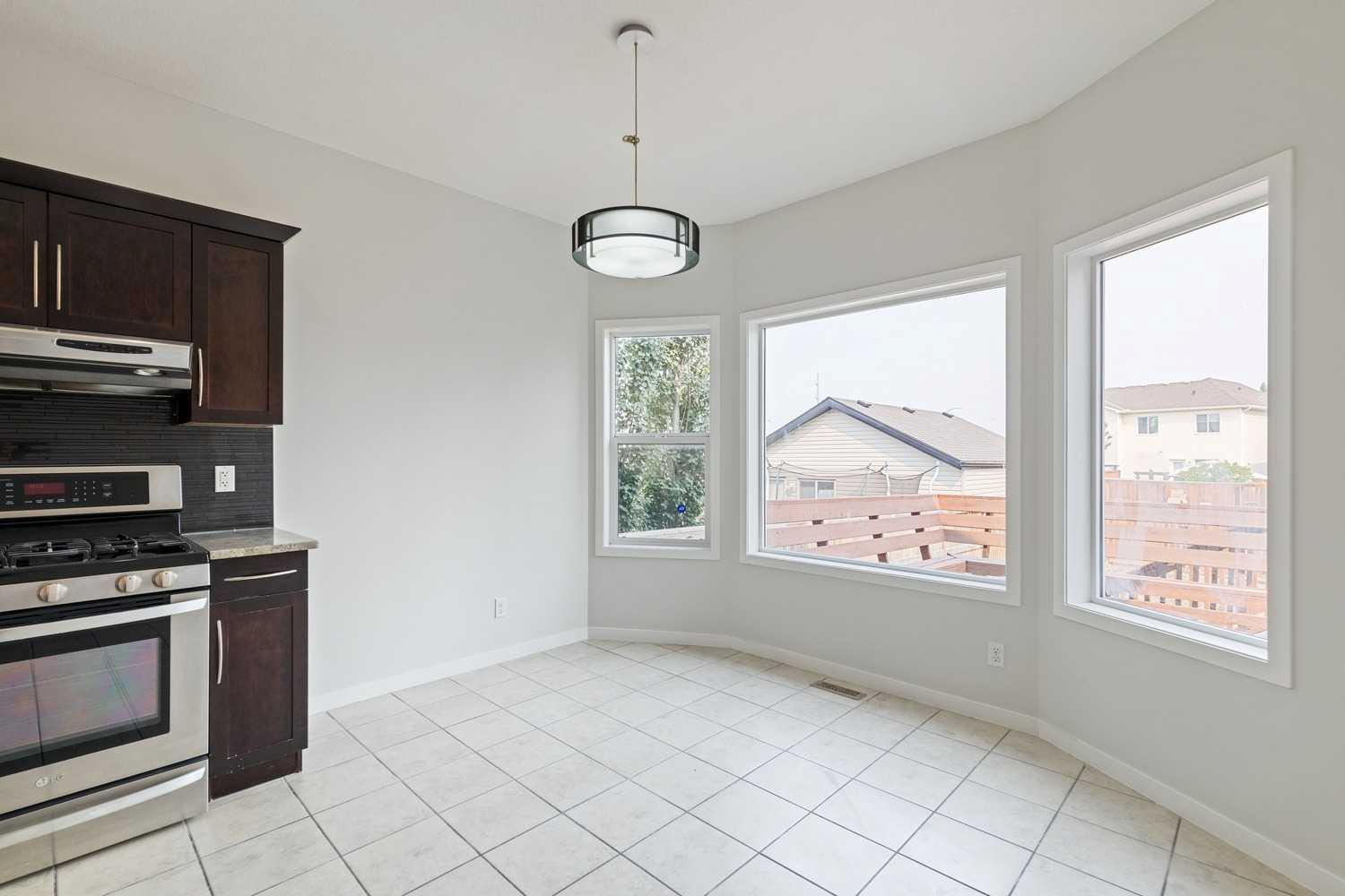 12 Autumn Court SE