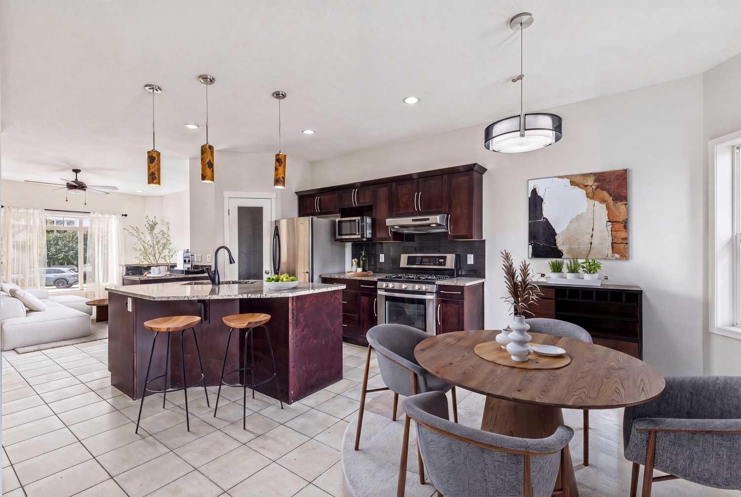 12 Autumn Court SE