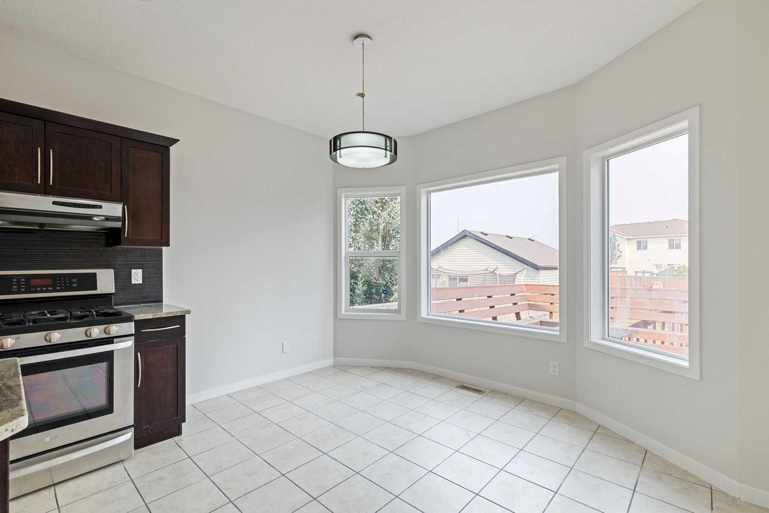12 Autumn Court SE