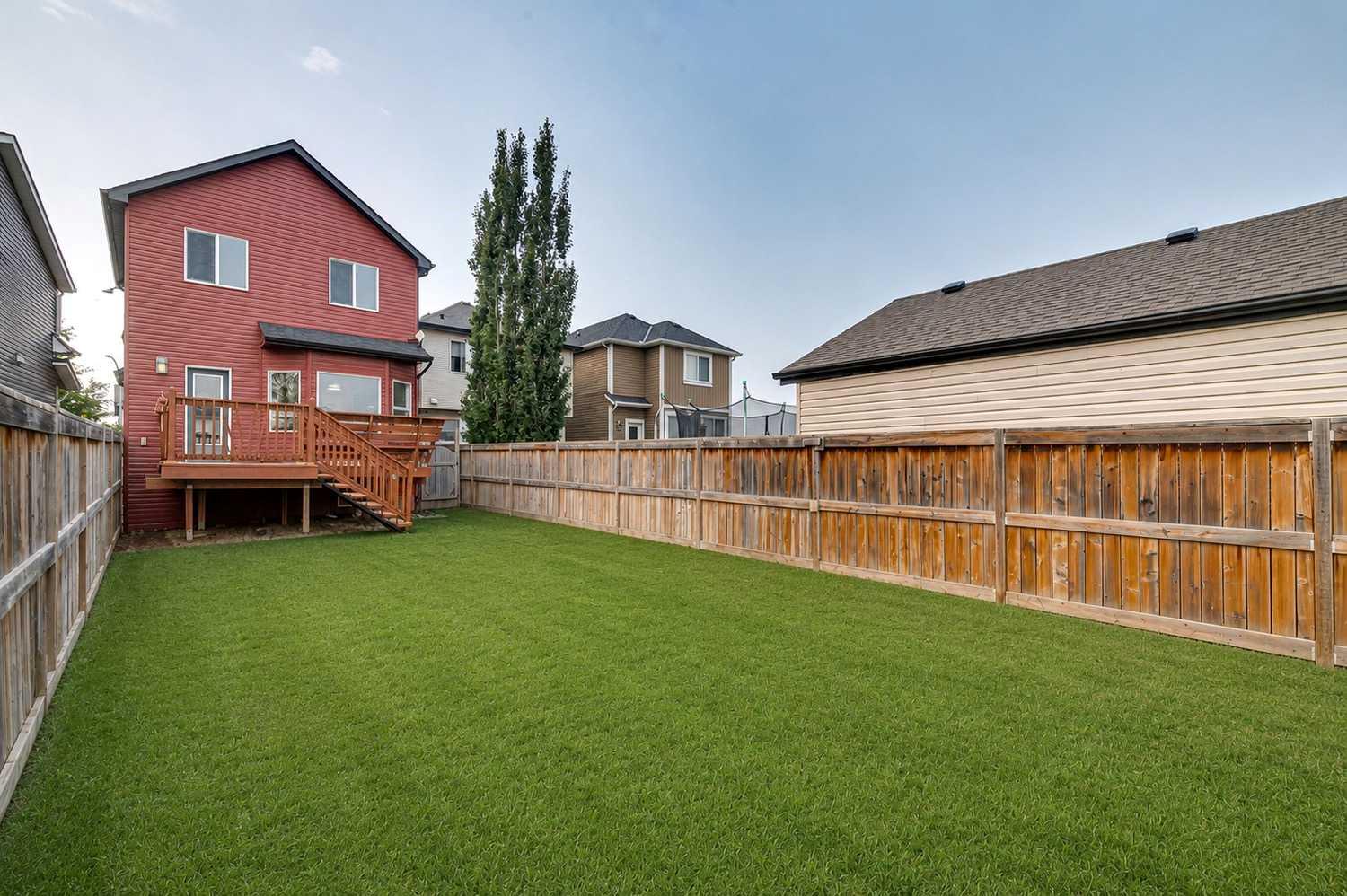 12 Autumn Court SE